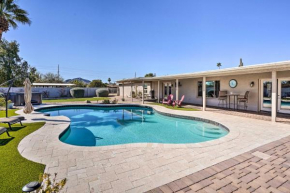 Scottsdale Family Home with Outdoor Lounge Area